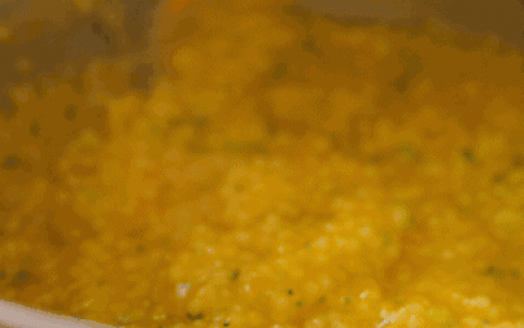 腸胃不適別硬抗！1碗新脫殼“素黃金”，3層厚米油，一次4毛錢，養出好氣色！